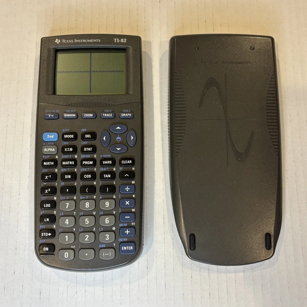 Texas Instruments TI-82  Graphing Calculator Vintage 1999